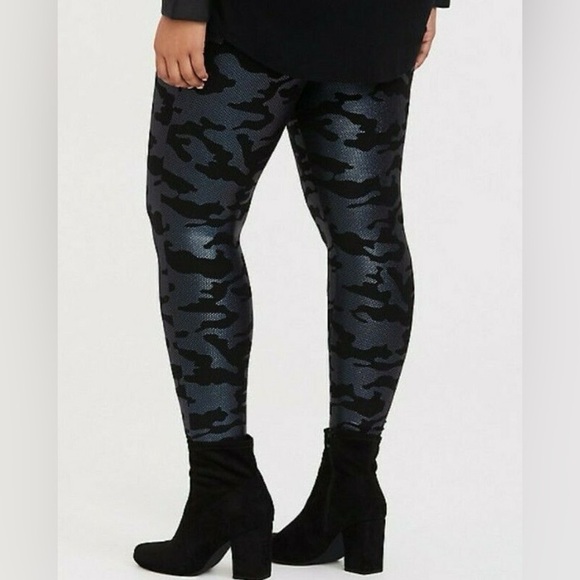 Torrid Leggings Womens 3X Black Multi Metallic Camoflage Pull On Cotton Spandex - Picture 3 of 11